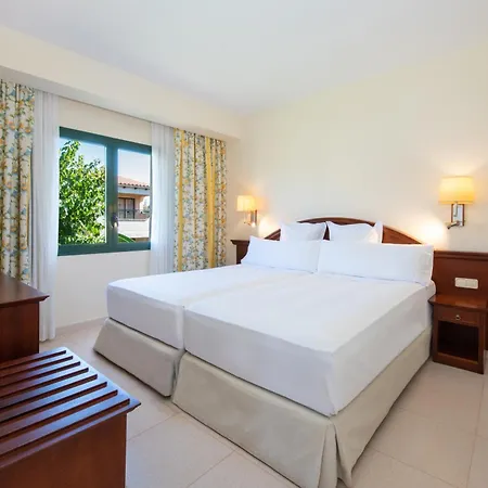 苏布瓦提酒店 4* 苏昂博