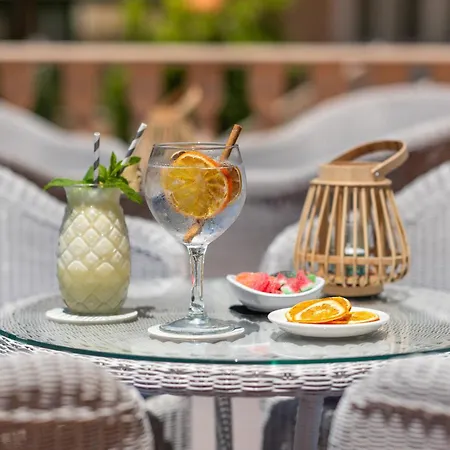 Valentin מלון סון באו