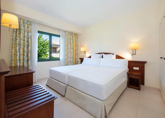 苏布瓦提酒店 4* 苏昂博